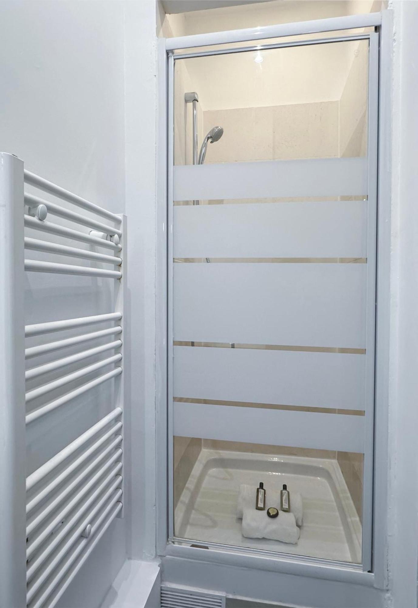 Renovated Champs-Elysees Retreat Paris Exterior foto